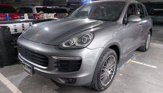 Porsche • Cayenne