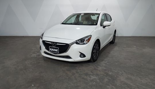 Mazda • Mazda 2