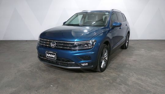 Volkswagen • Tiguan