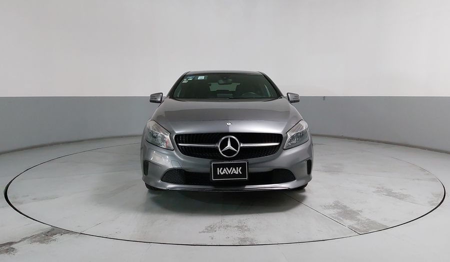 Mercedes Benz Clase A 1.6 200 STYLE Hatchback 2017