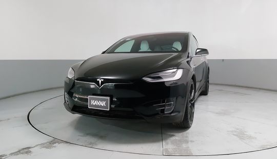 Tesla • Model X