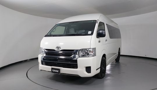 Toyota • Hiace