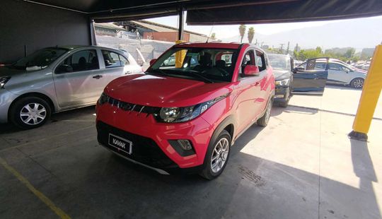 Mahindra • Kuv 100