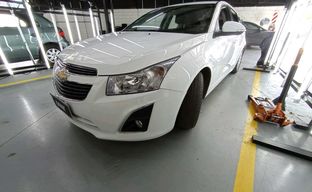 Chevrolet • Cruze