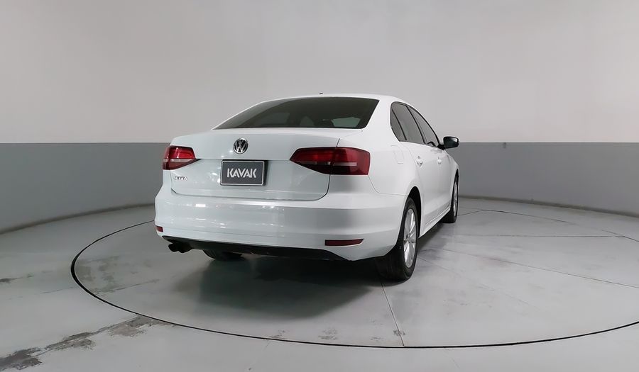 Volkswagen Jetta 2.5 COMFORTLINE TIP. BOLSAS AIRE DEL. Sedan 2016