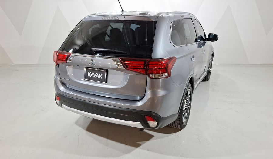 Mitsubishi Outlander 2.4 LIMITED Suv 2016