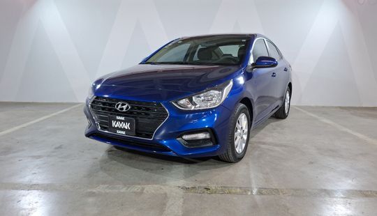 Hyundai • Accent