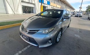 Toyota • Auris