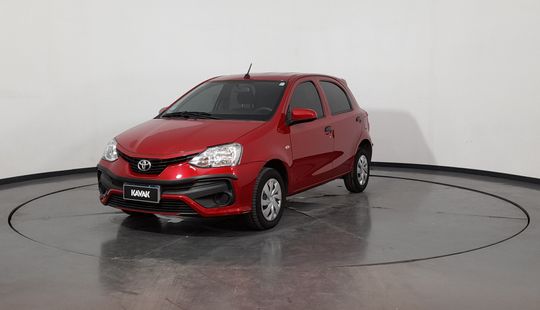 Toyota • Etios