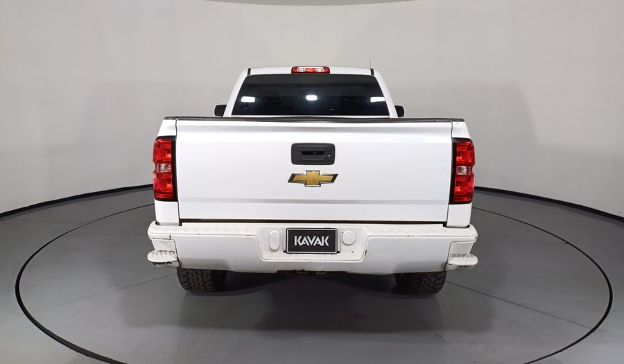 Chevrolet Silverado 1500 4.3 CAB REG F V6 AT Pickup 2017