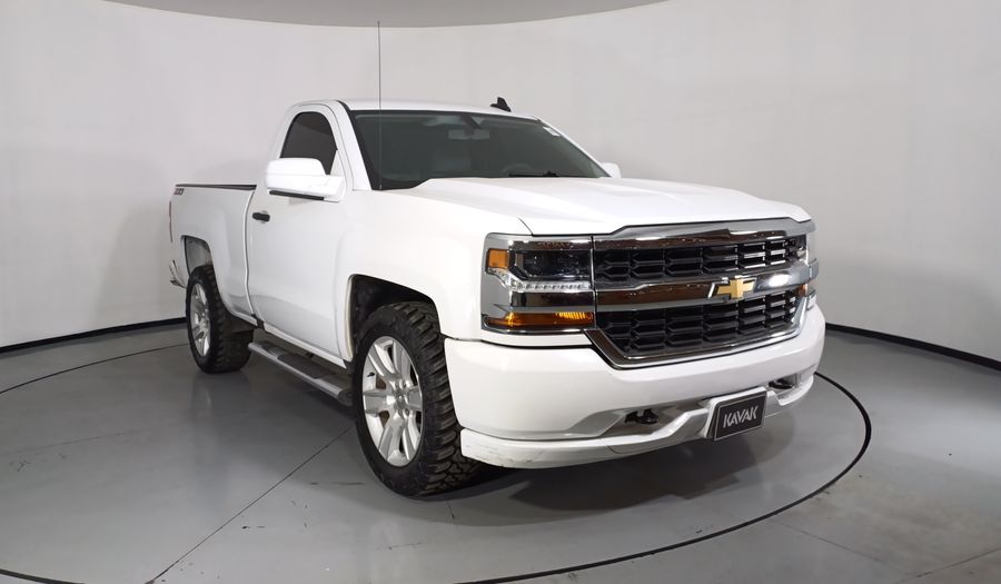 Chevrolet Silverado 1500 4.3 CAB REG F V6 AT Pickup 2017