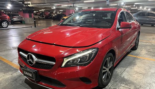 Mercedes Benz • Clase CLA