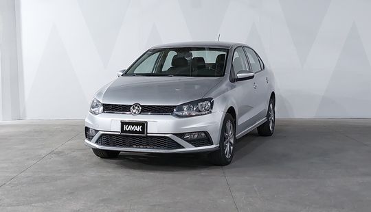 Volkswagen • Vento