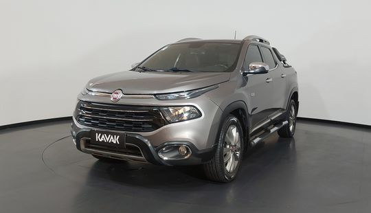 Fiat • Toro