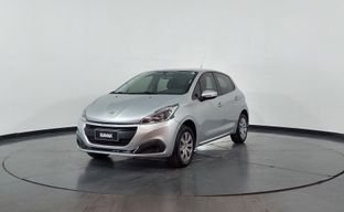 Peugeot • 208