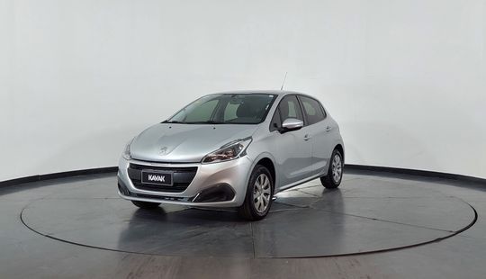 Peugeot • 208