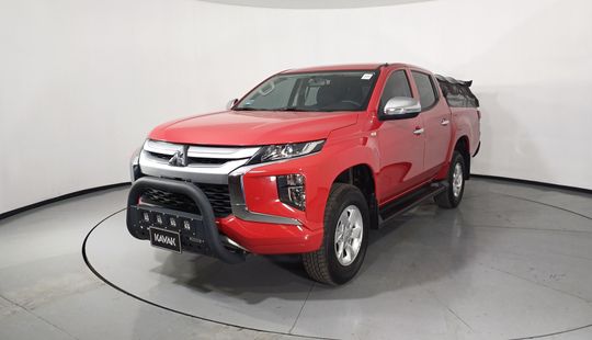 Mitsubishi • L200