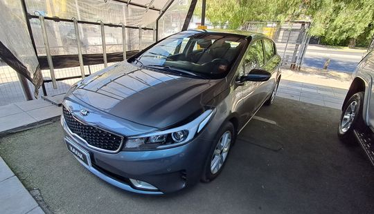 Kia • CERATO 5