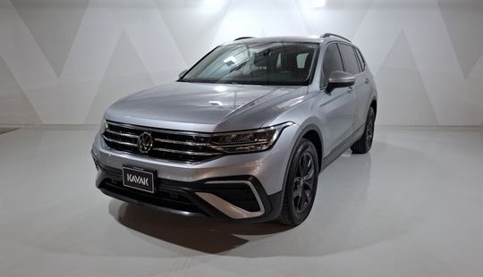 Volkswagen • Tiguan