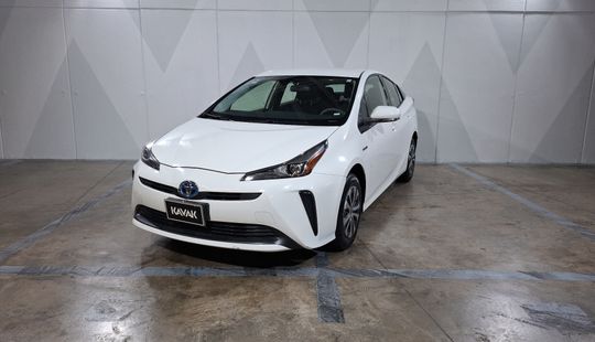 Toyota • Prius