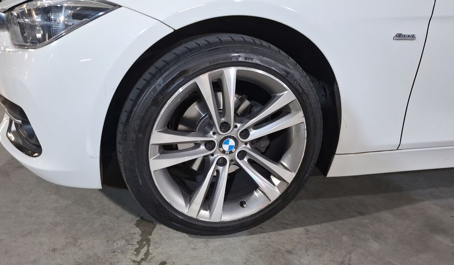 Bmw Serie 3 2.0 320IA SPORT LINE AUTO Sedan 2018