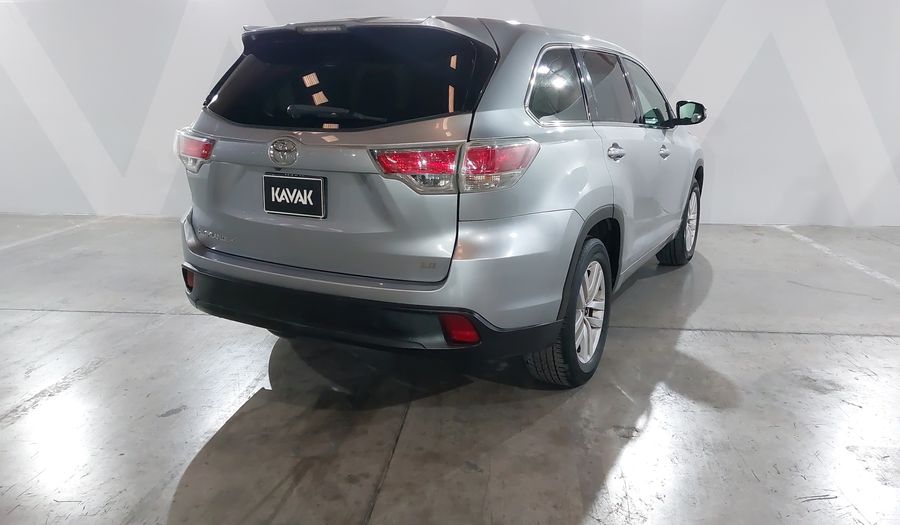 Toyota Highlander 3.5 LE AT Suv 2016