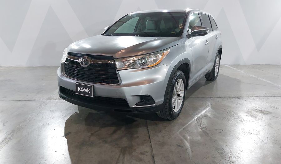 Toyota Highlander 3.5 LE AT Suv 2016