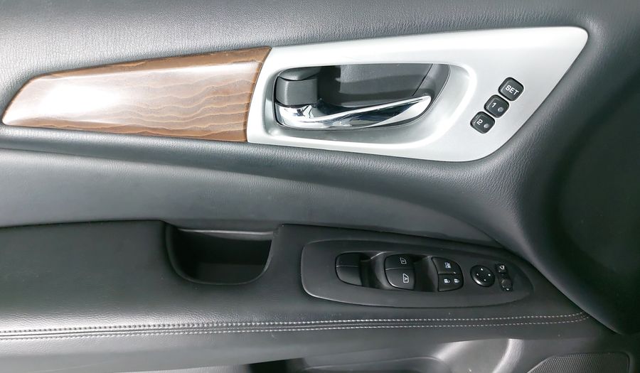 Nissan Pathfinder 3.5 EXCLUSIVE AT 4WD Suv 2017