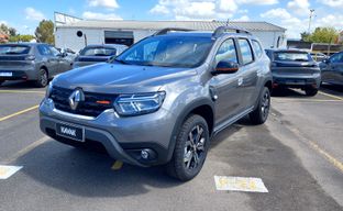 Renault • Duster