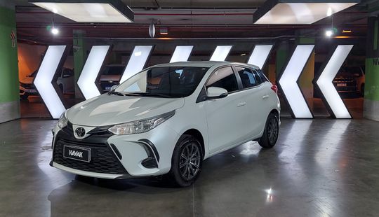 Toyota • Yaris