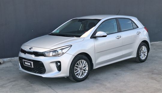 Kia • RIO 5