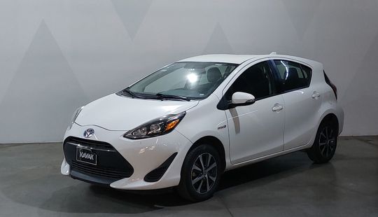 Toyota • Prius C