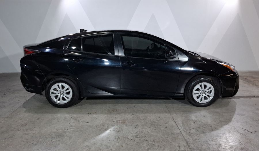 Toyota Prius 1.8 HYBRID BASE Hatchback 2017