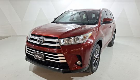 Toyota • Highlander