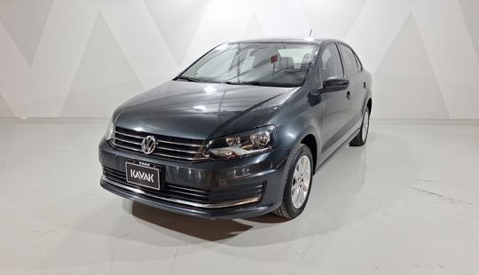 Volkswagen • Vento