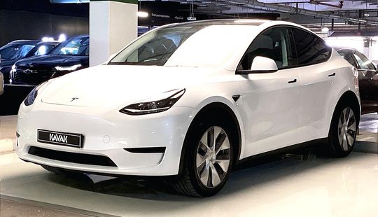 Tesla • Model Y