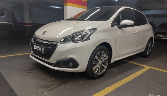 Peugeot • 208