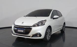 Peugeot • 208