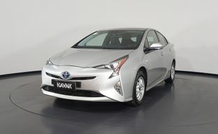 Toyota • Prius