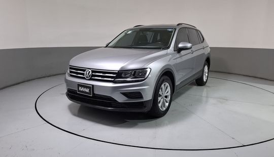 Volkswagen • Tiguan