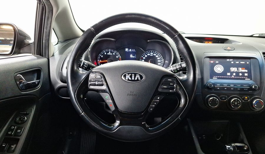 Kia Forte 2.0 EX AT Hatchback 2017