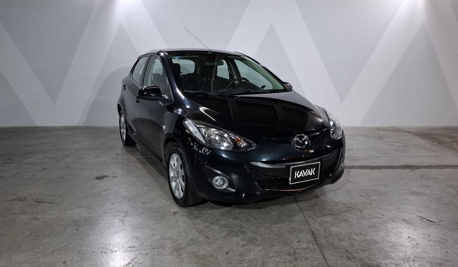 Mazda 2 1.5 TOURING TA Hatchback 2015