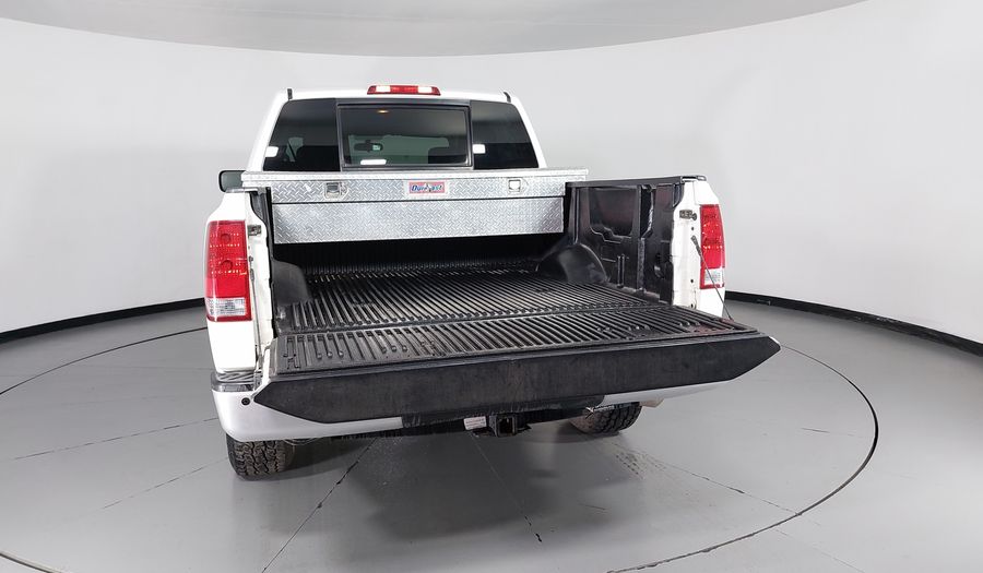 Nissan Titan 5.6 CREW CAB S AT Pickup 2014