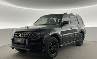 Mitsubishi • Pajero