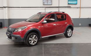 Renault • Sandero Stepway