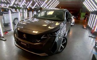 Peugeot • 3008