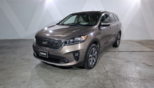 Kia • Sorento