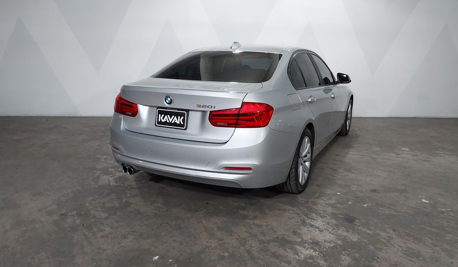 Bmw Serie 3 2.0 320IA AUTO Sedan 2017