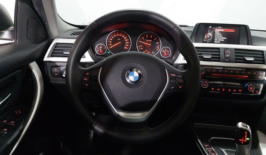 Bmw Serie 3 2.0 320IA AUTO Sedan 2017