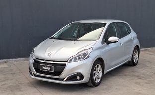 Peugeot • 208